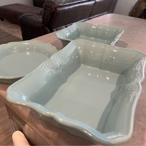 Casserole dish set